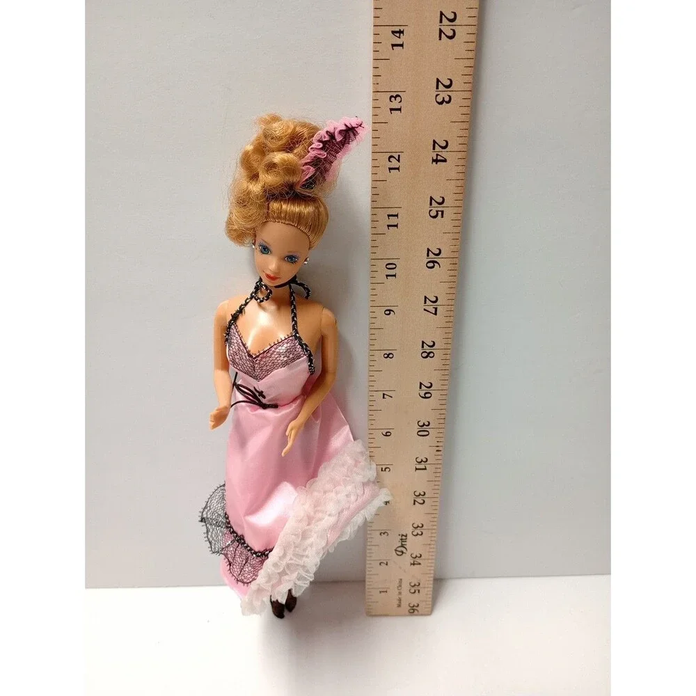 Vintage 1990 Mattel Parisian Barbie Original Clothing Collector's Edition Read